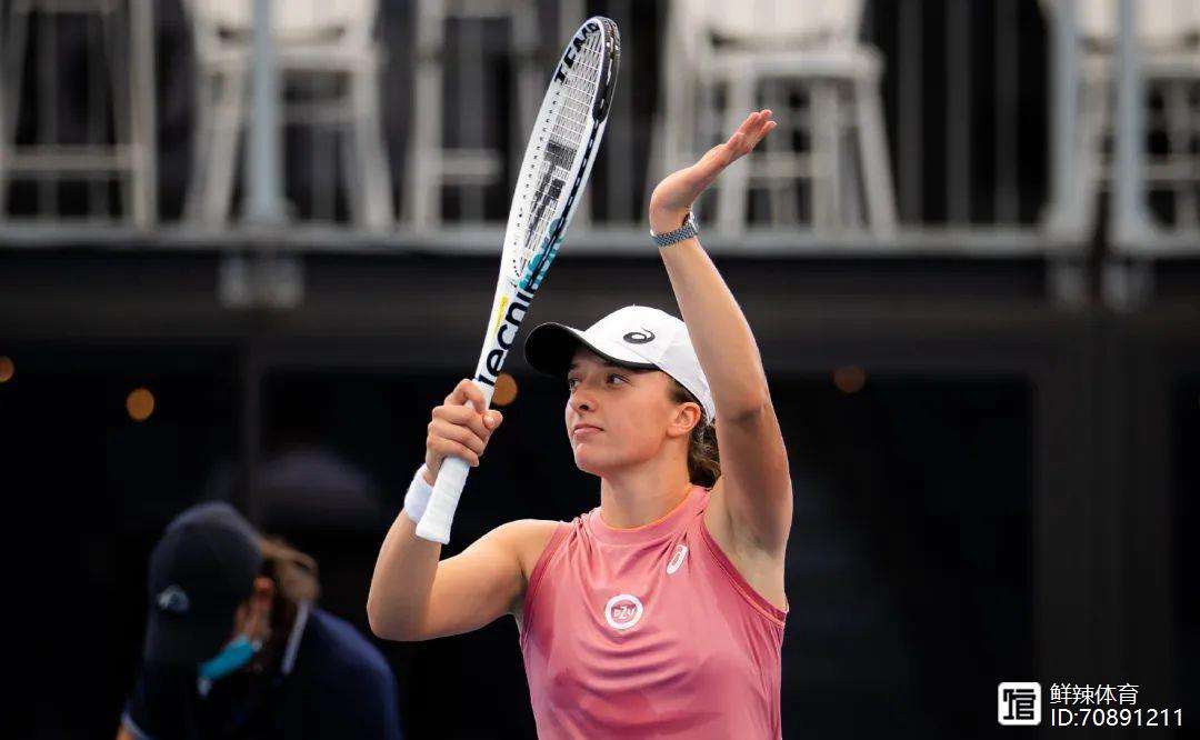  梅德韦杰夫复出首秀出彩，金州勇士主场鏖战辽宁男篮，豪取12连胜